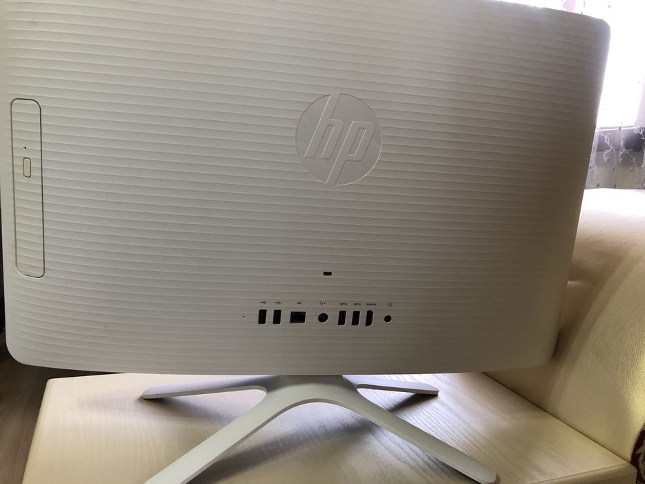 Моноблок 2BW19EA HP 22-b345ur