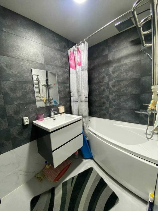 2-комн. квартира 60 м2, 9/9 эт.