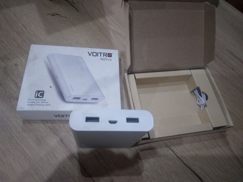 Baterii externe , electronice