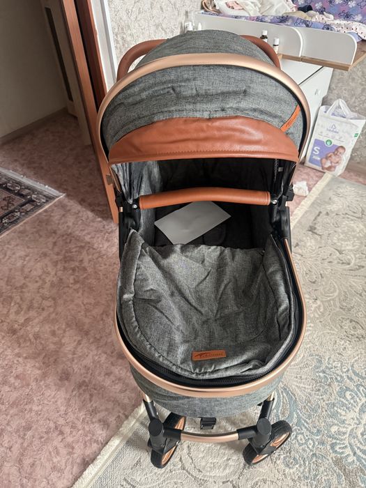 Продам новую коляску