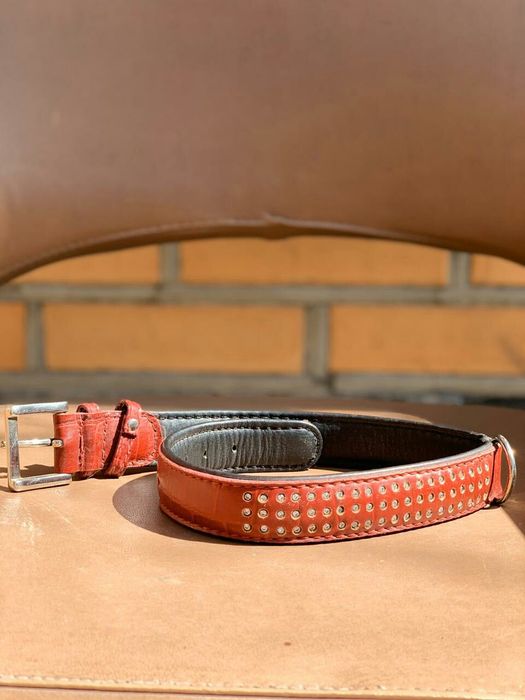 Продаю стильный кожаный ошейник