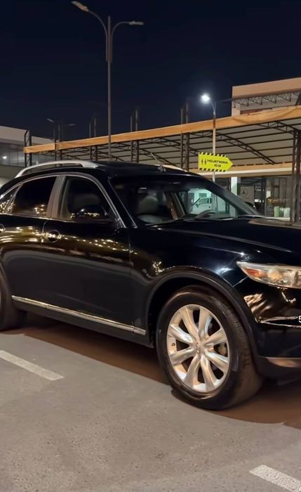 INFINITY FX 35 сотилади