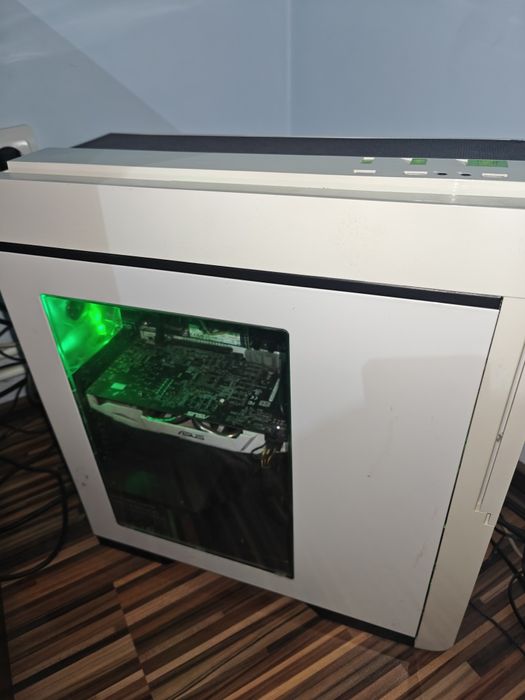 MYRIA Vision 25 Desktop