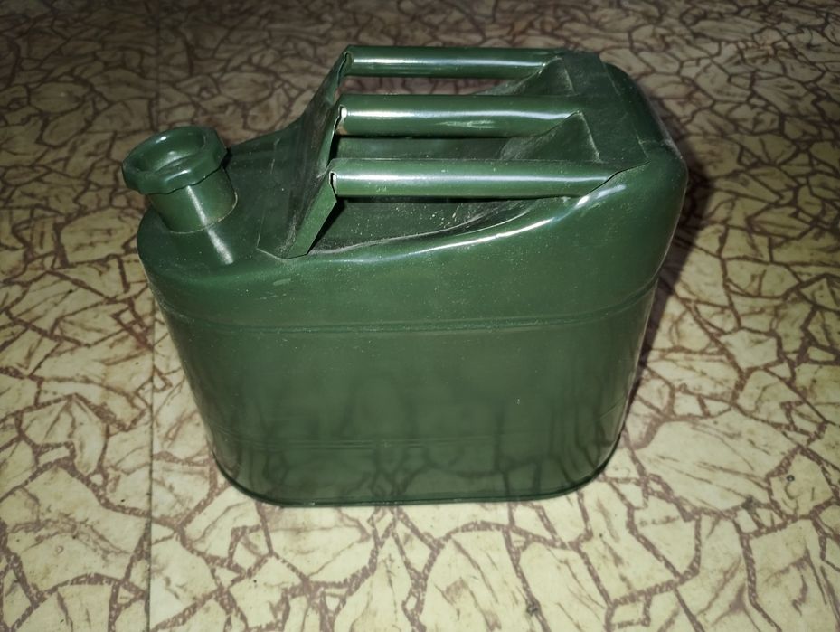 Метална туба за бензин 5 л