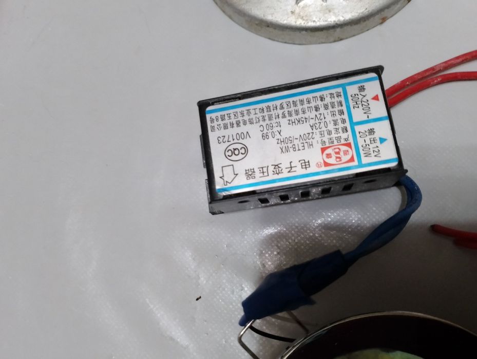 Продам софиты в отличном состоянии .( с преобразующими трансформаторам