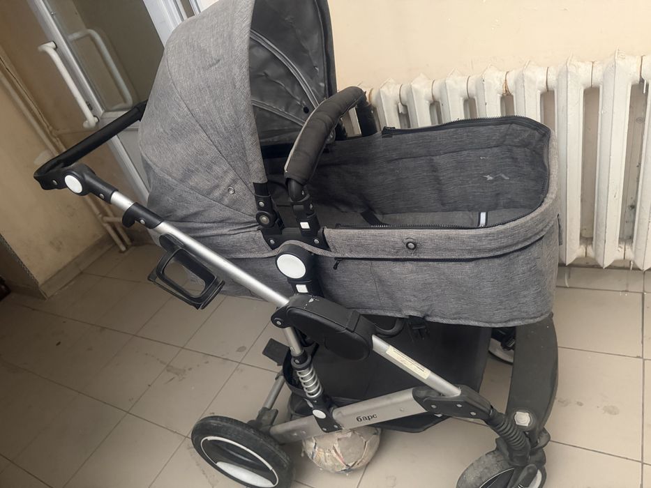 Коляска 2 в 1 б/у продаётся