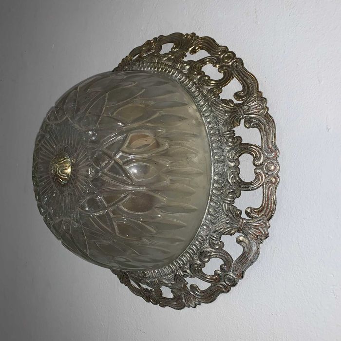 Aplica de tavan cu ornament din bronz