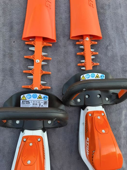Stihl foarfeca de tuns gard viu pe acumulatori