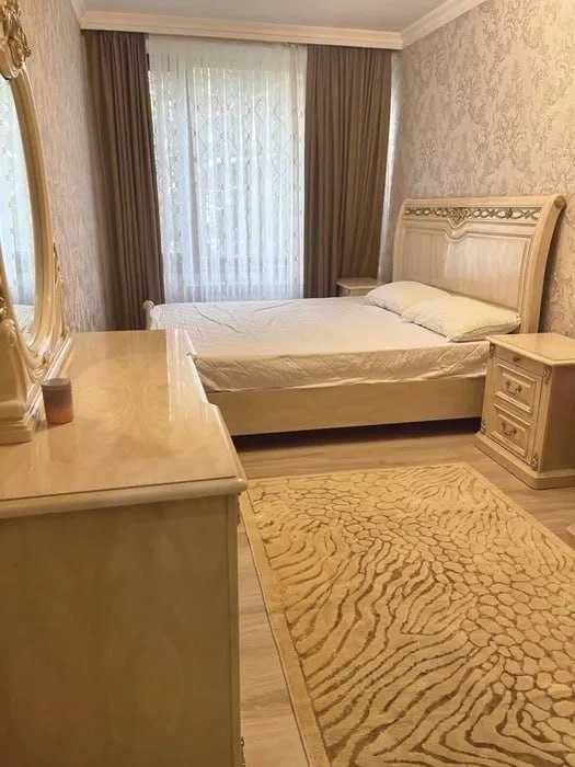 Ижарага берилади 2/6/9 юнусобод шохсарой олдида 454*