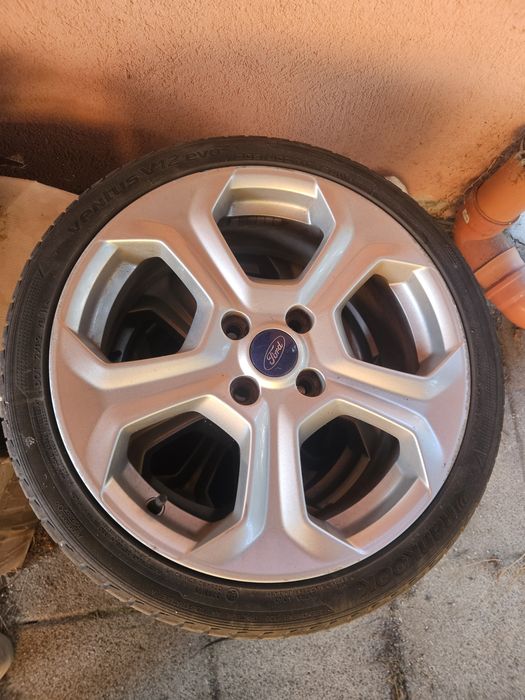 Jante aliaj  205/40/17  Ford 4x108  fiesta focus mondeo anvelope vara Hankookk