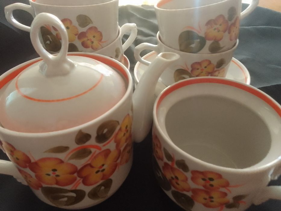 . Разное. Чайный сервиз "остатки".