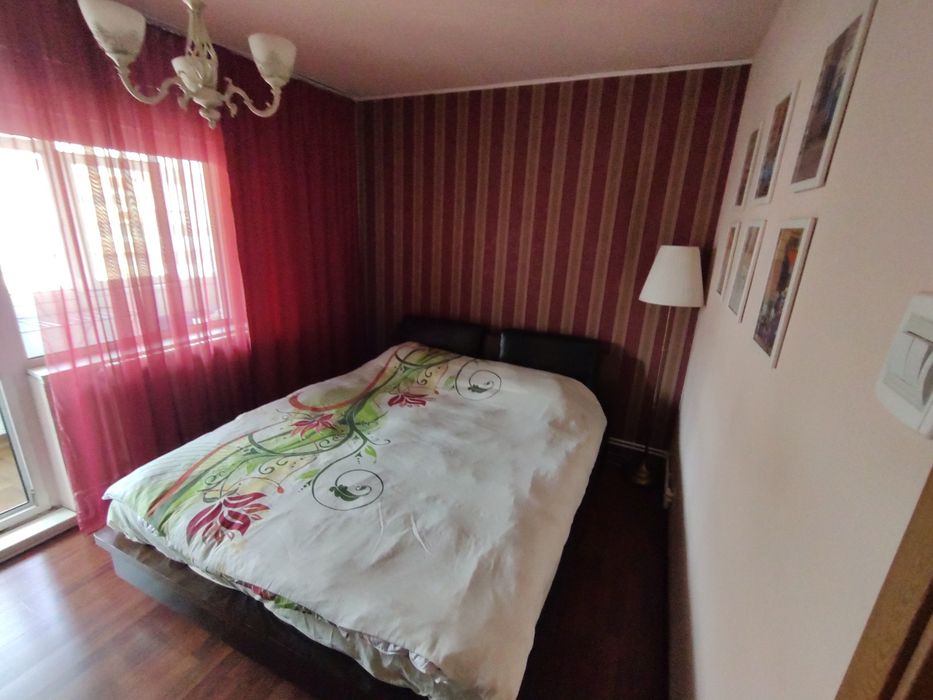 Vand apartament 3 camere