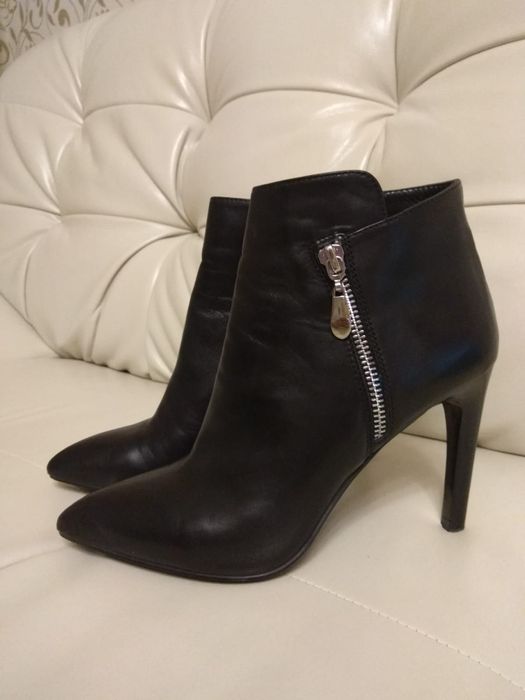 Полусапожки черные 37 размер