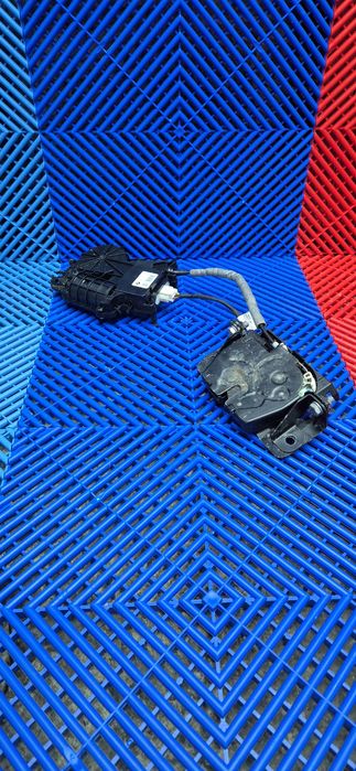 Broasca/incuietoare haion bmw seria 5 f11 Soft closse