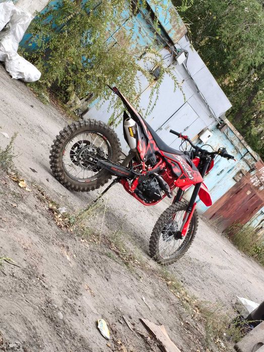 Продам или обменяю мотоцикл Sanchez Bandit PR300