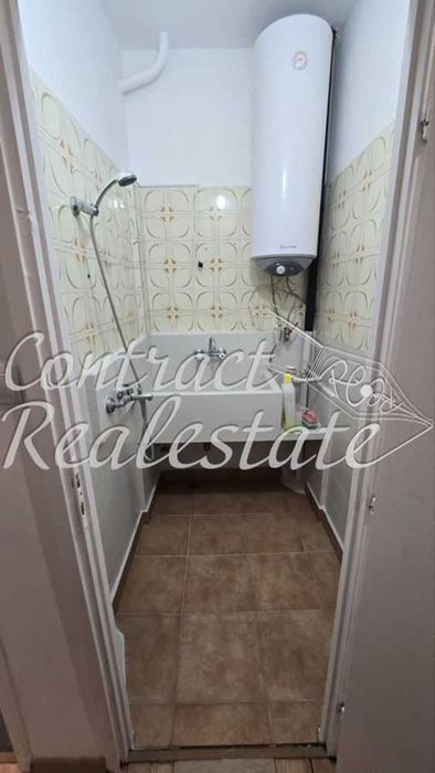 Дава се под наем Тристаен апартамент в Варна, Базар Левски - 70 кв.м за 397.8 € - Снимка #6