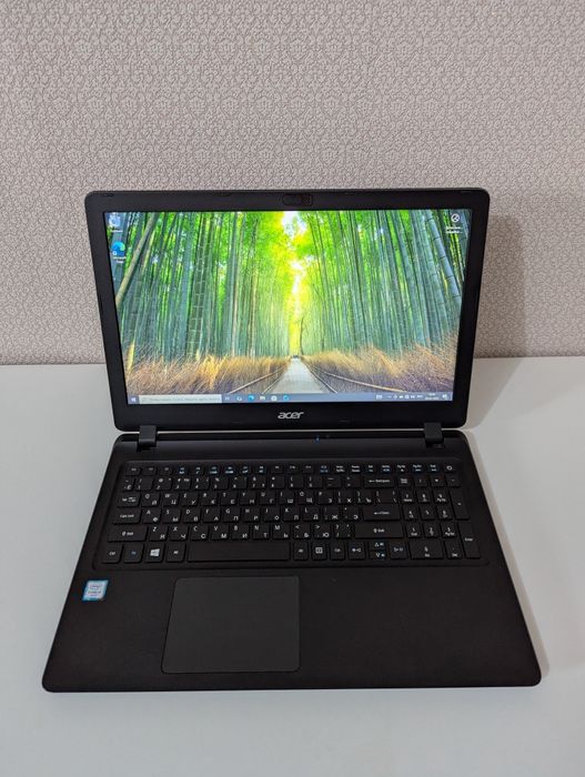 Ноутбук Acer Aspire ES1-572
