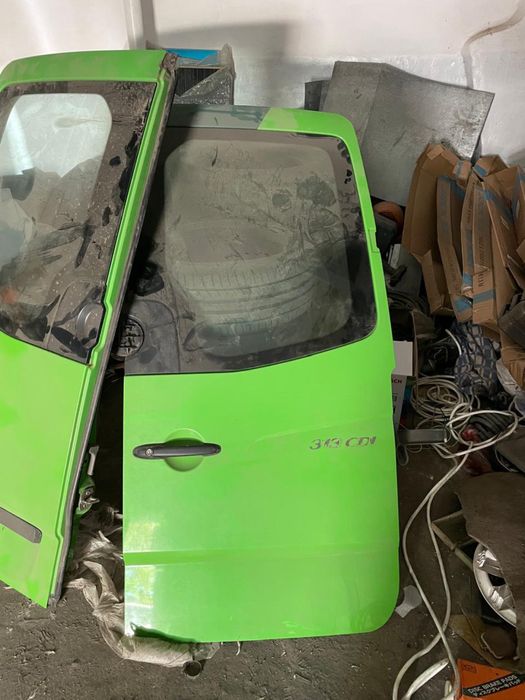 Двери задние Mercedes Sprinter