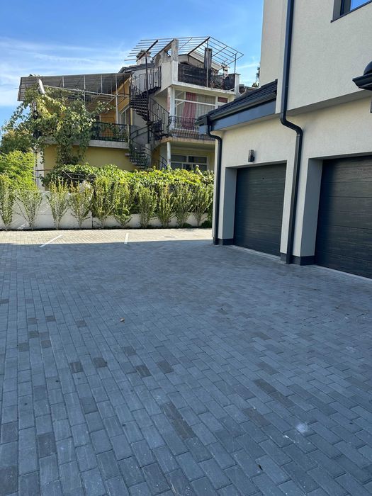 Дава се под наем Тристаен апартамент в Търговище, Център - 82 кв.м за 433.5 € - Снимка #3