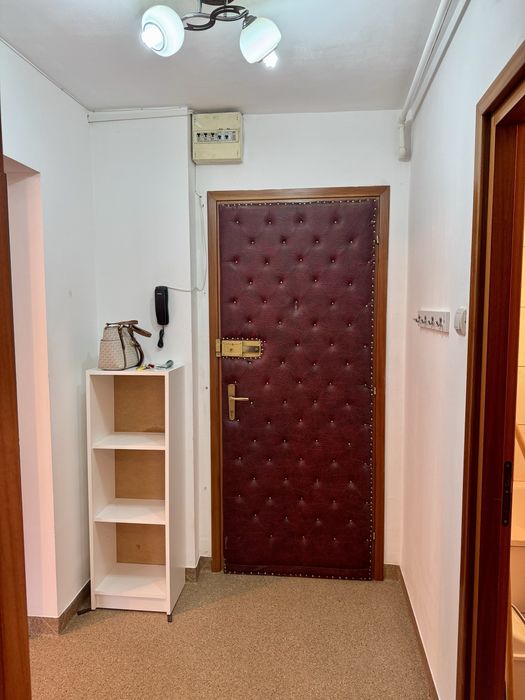 Proprietar inchiriez Garsoniera moderna Soseaua Garii Catelu- sector 3