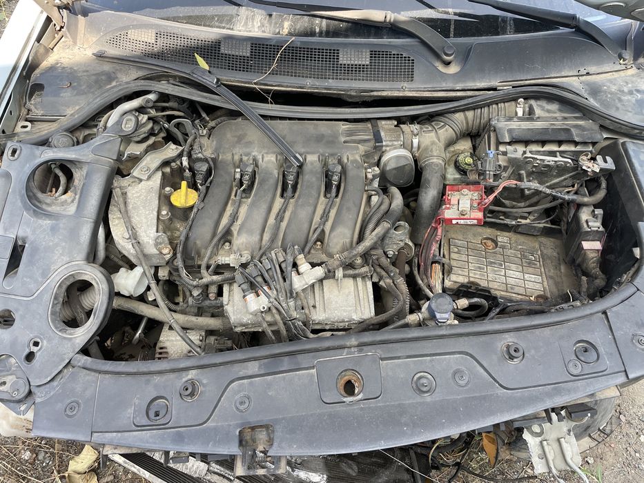 Рено Меган Кабрио 2.0i 16v 135кс 2004г На Чати