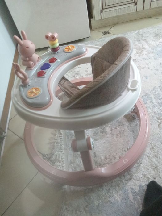 Продам ходунки детские