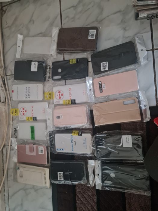 Se vinde angro huse tel