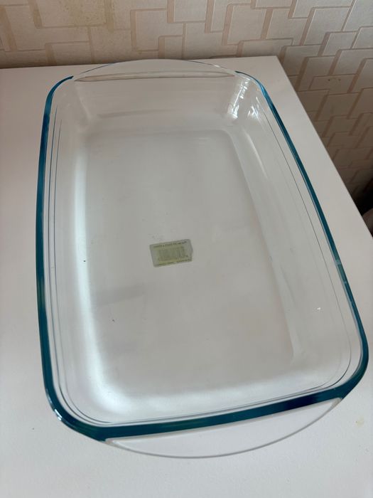 Стъклена тавичка