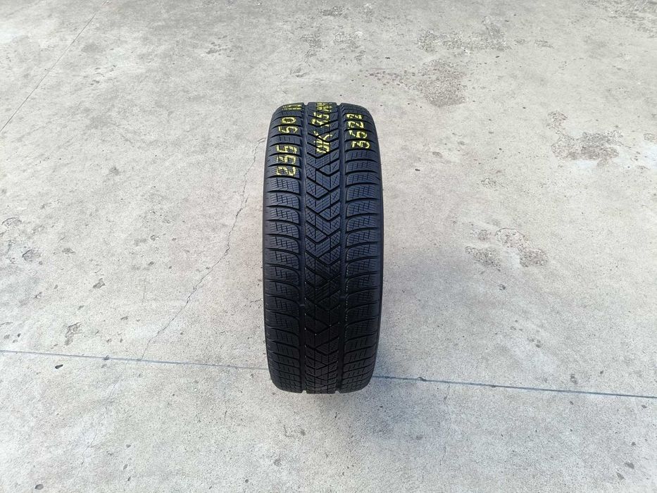 O anvelopa de iarna 235 50 19 pirelli scorpion winter 7,5 mm dot 3522