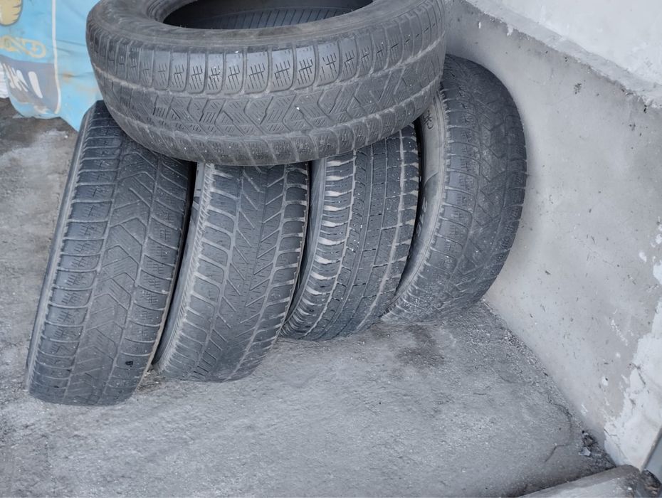 Продам Шины с дисками 215/65/16