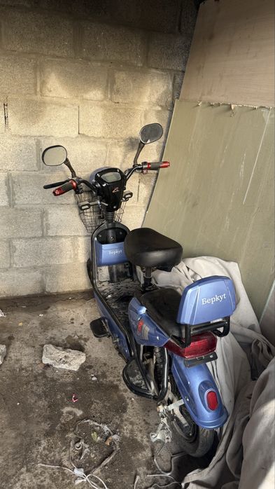 Скутер электр жагдайы жаксы зарядкамен журеды пультпен оталады ……………