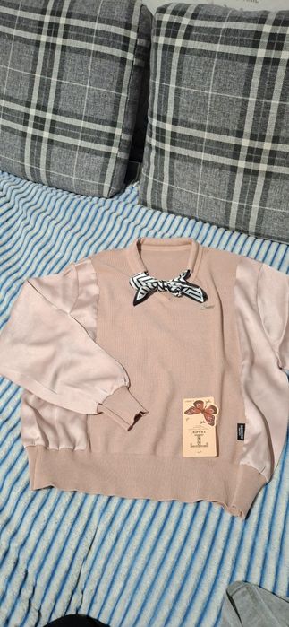 Продам женскую кофту