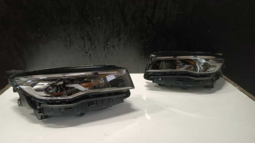 Фара галоген RH Emgrand 21-