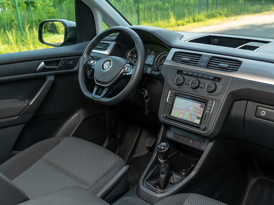 Volkswagen Caddy naqd va halol nasiya