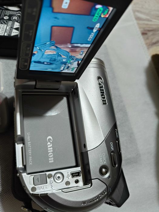 Видео камера с дистанционно Canon