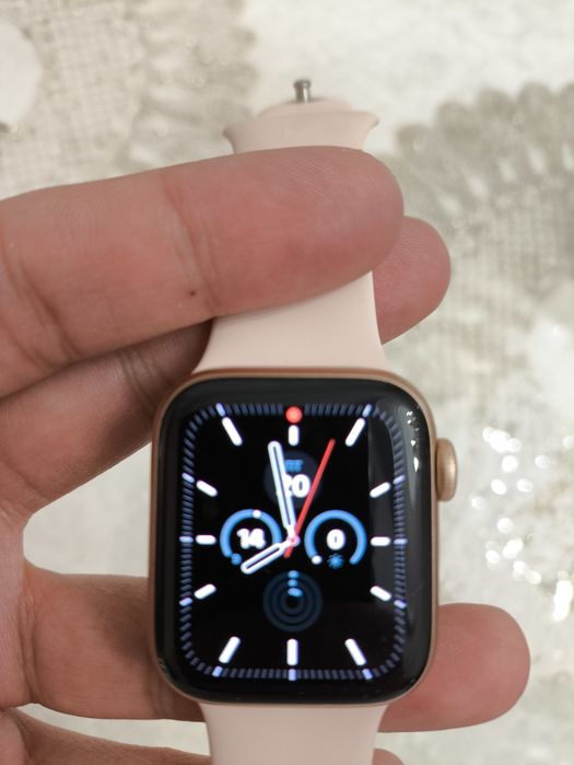 Iwatch 6 40mm gold