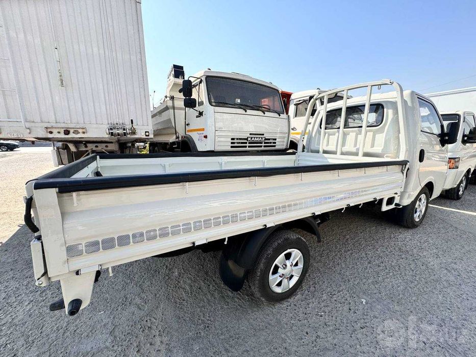 KIAga Raqobatdosh JAC X200