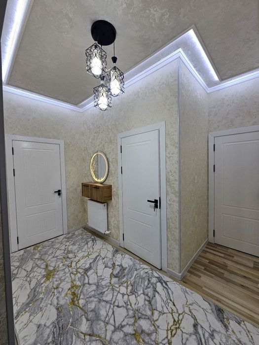 Продаю 2 комнатную квартиру в городе Бухаре