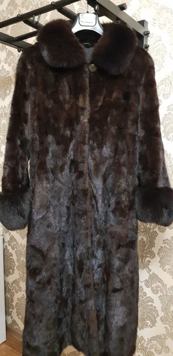 Продаю норковую шубу