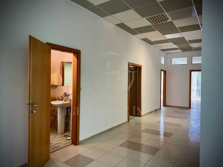 Продава се Офис в Пловдив, Център - 240 кв.м за 1428 €/кв.м - Снимка #8