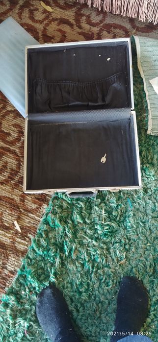 Дипломатически куфар