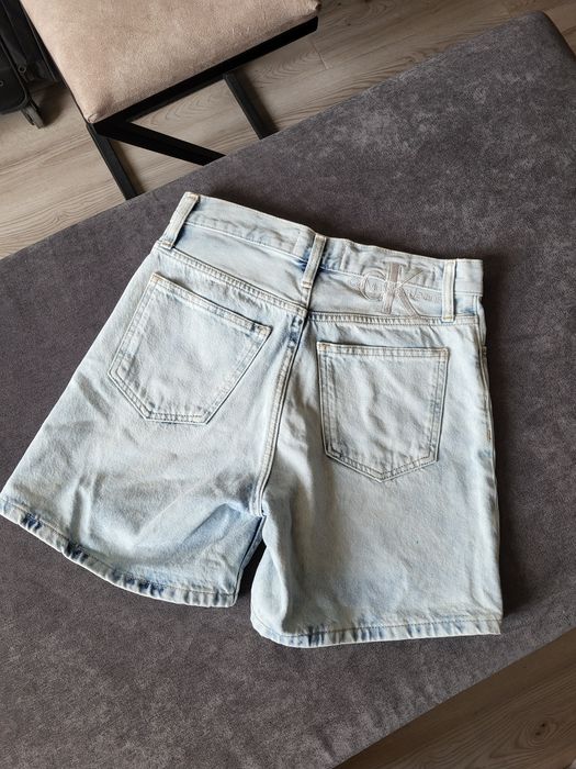 Calvin Klein Шотры женские в идеальном состоянии