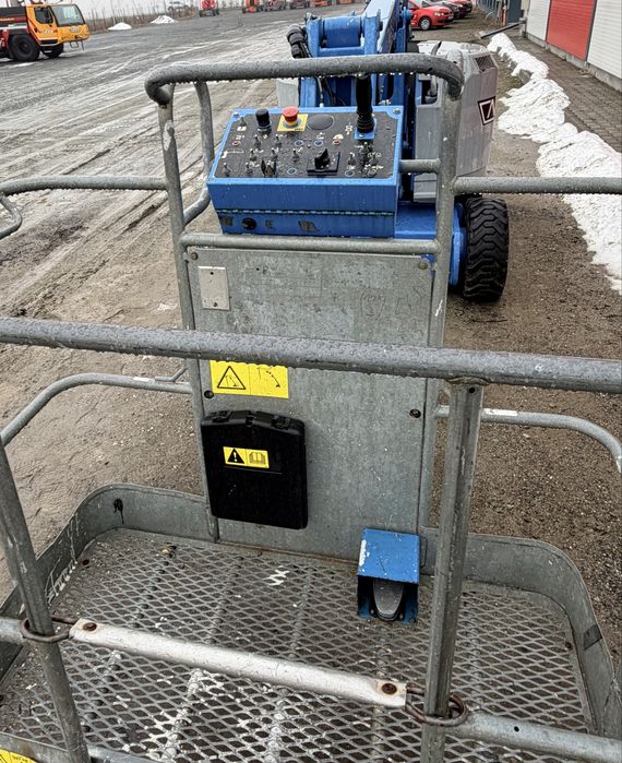 Nacela diesel brat  Genie  13m