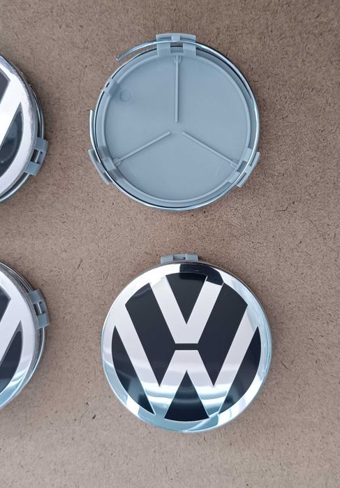 Капачки с лого / емблема  VW за джанти от мерцедес 75 мм
