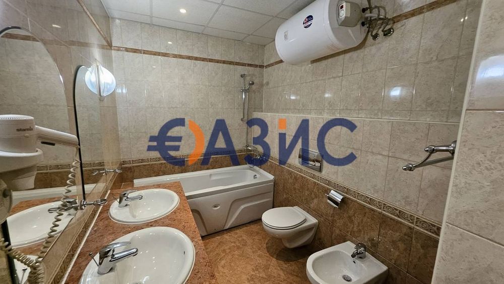 Апартамент с 1 спалня, в Сансент Ризорт, България, Поморие, 88 м2,