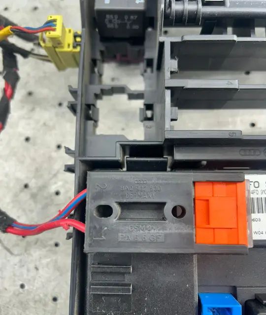 Panou sigurante si relee 4F0971845 4F0971845 Audi A6 2007