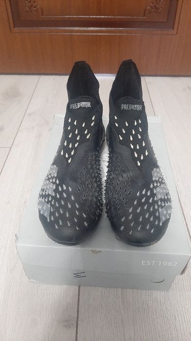 Продам бутцы Adidas 39 р