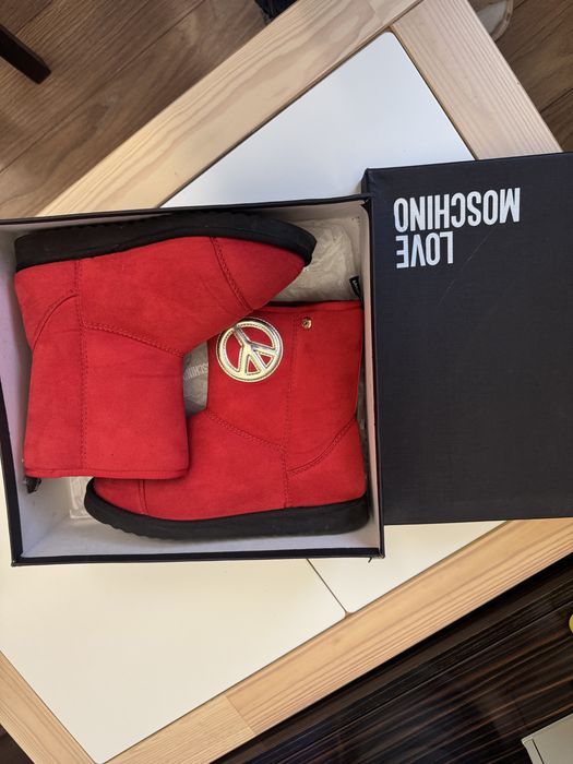 Апрески Love Moschino