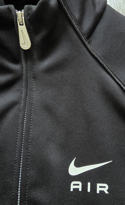 Nike Air bluză trening nouă.