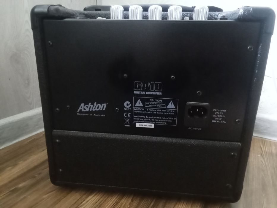 Комбоусилитель Ashton Ga 10